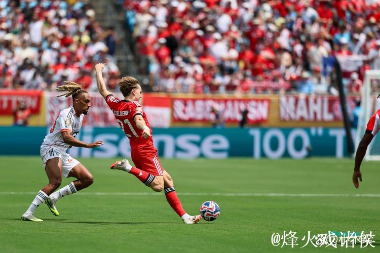 “拜仁本赛季连续比赛2+进球的记录告终，攻击数据三项体现”